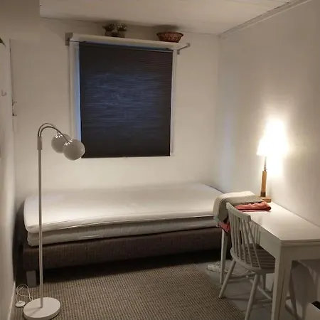 Sentralt I Med Gangavstand Til Apartment Stavern