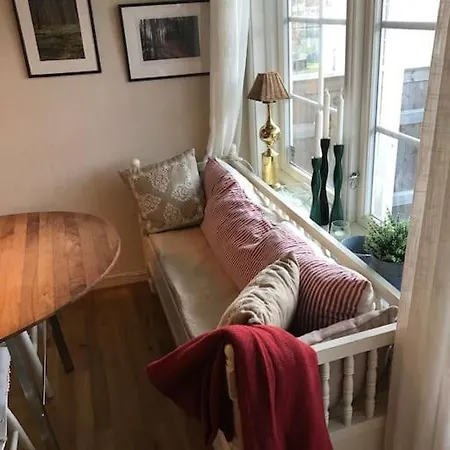 Sentralt I Med Gangavstand Til شقة *