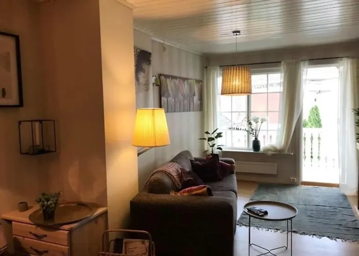 Sentralt I Med Gangavstand Til * Stavern